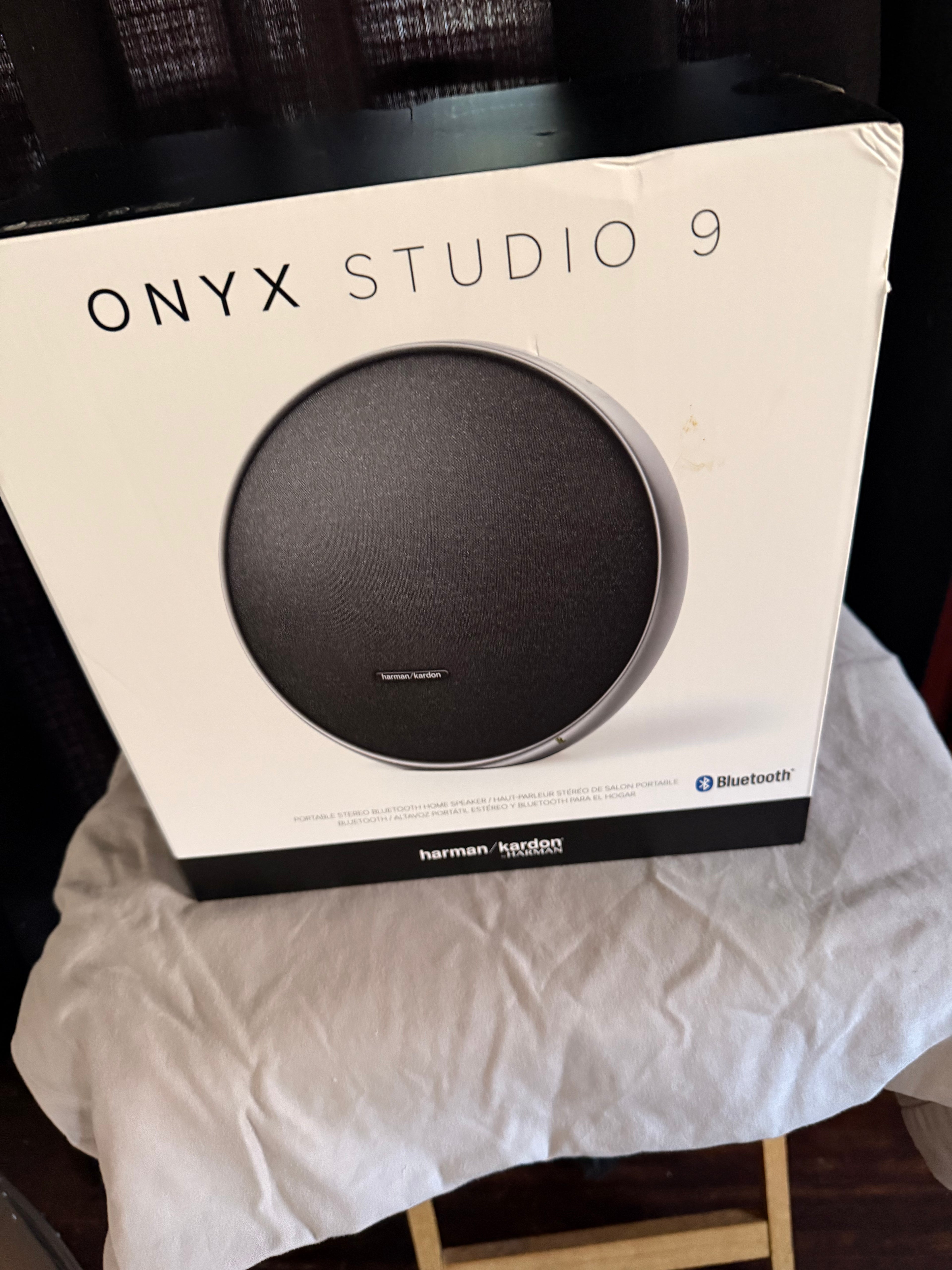 Harman Kardon Onyx Studio 9 – Premium Bluetooth Speaker 🔊